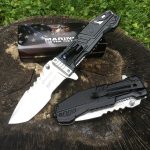 Coltello chiudibile militare US Marines MA1056SB con led