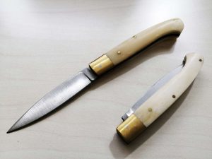 Vecchio coltello tradizionale sardo Pattada.da 18.5 cm fondo di magazzino R-60312
