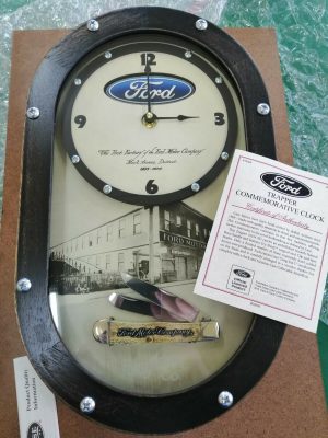 Orologio e coltello Case CA14320 Ford Trapper Clock Display