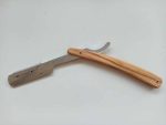 Rasoio mezza lama inox manico in legno di olivo 1149/002